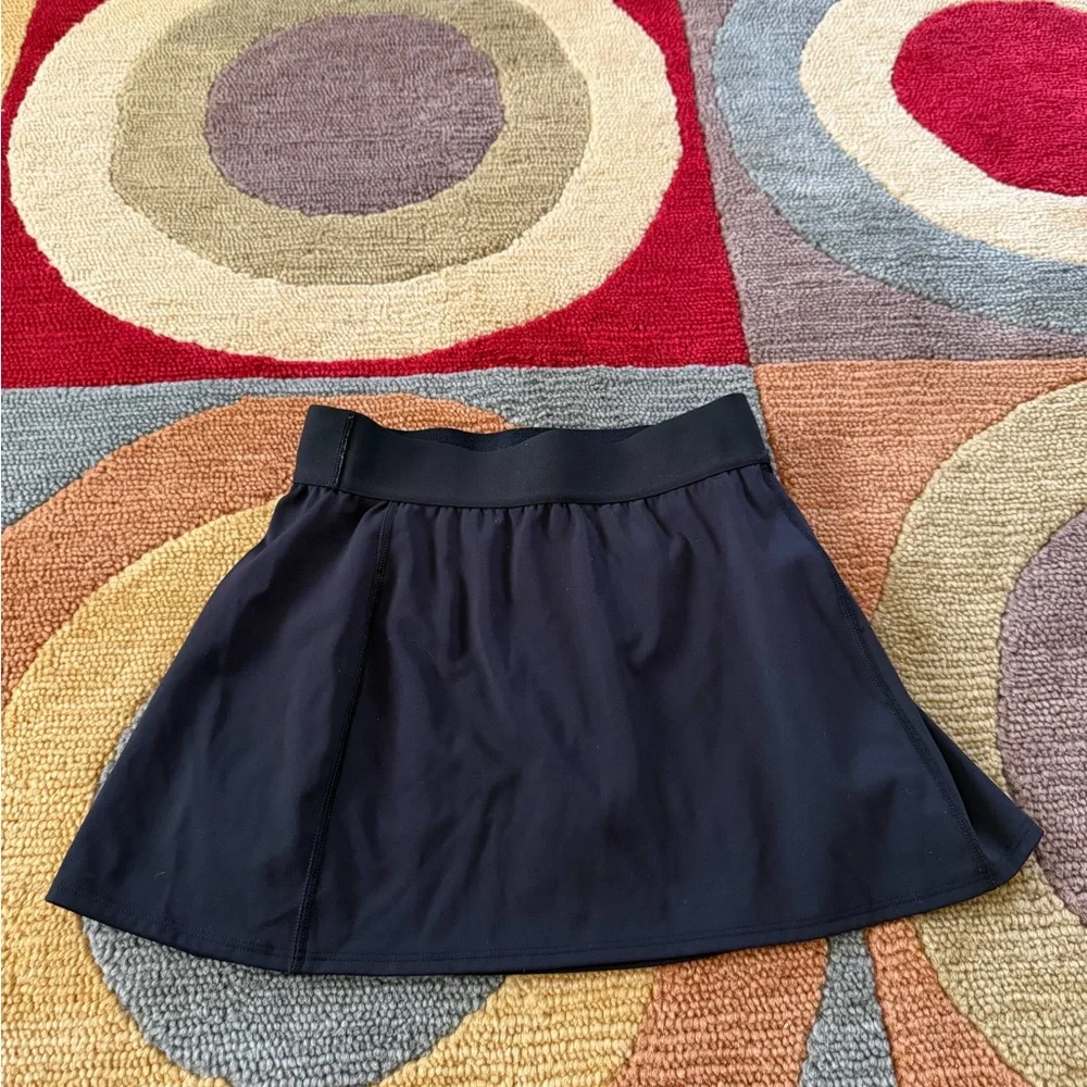 Aritzia TNA TnAction Court Micro Skirt Tennis Skirt Skort Black Built in Shorts